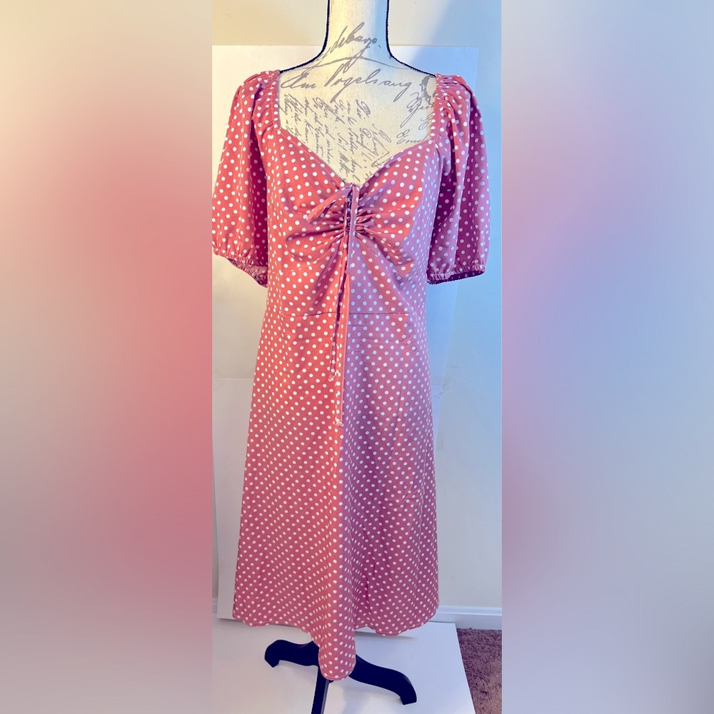 Women’s beautiful plus size pink & white polka dot summer dress size 3XL